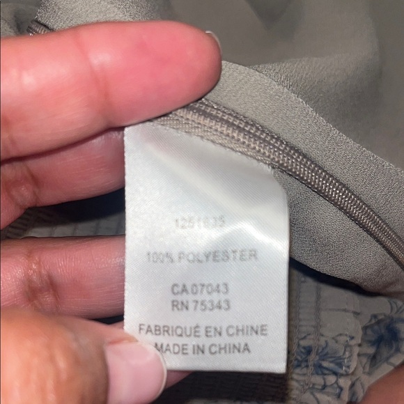 House of Harlow size Medium Floral Print Sheer Gray Top - Picture 8 of 9